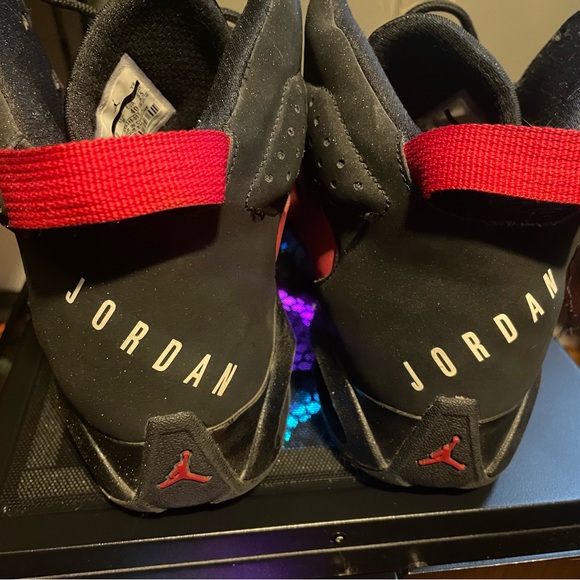 Jordan’s - Picture 2 of 3